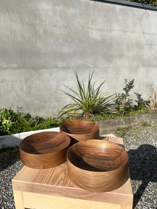 Set de 3 assiettes creuses en noyer massif – 21,5 cm